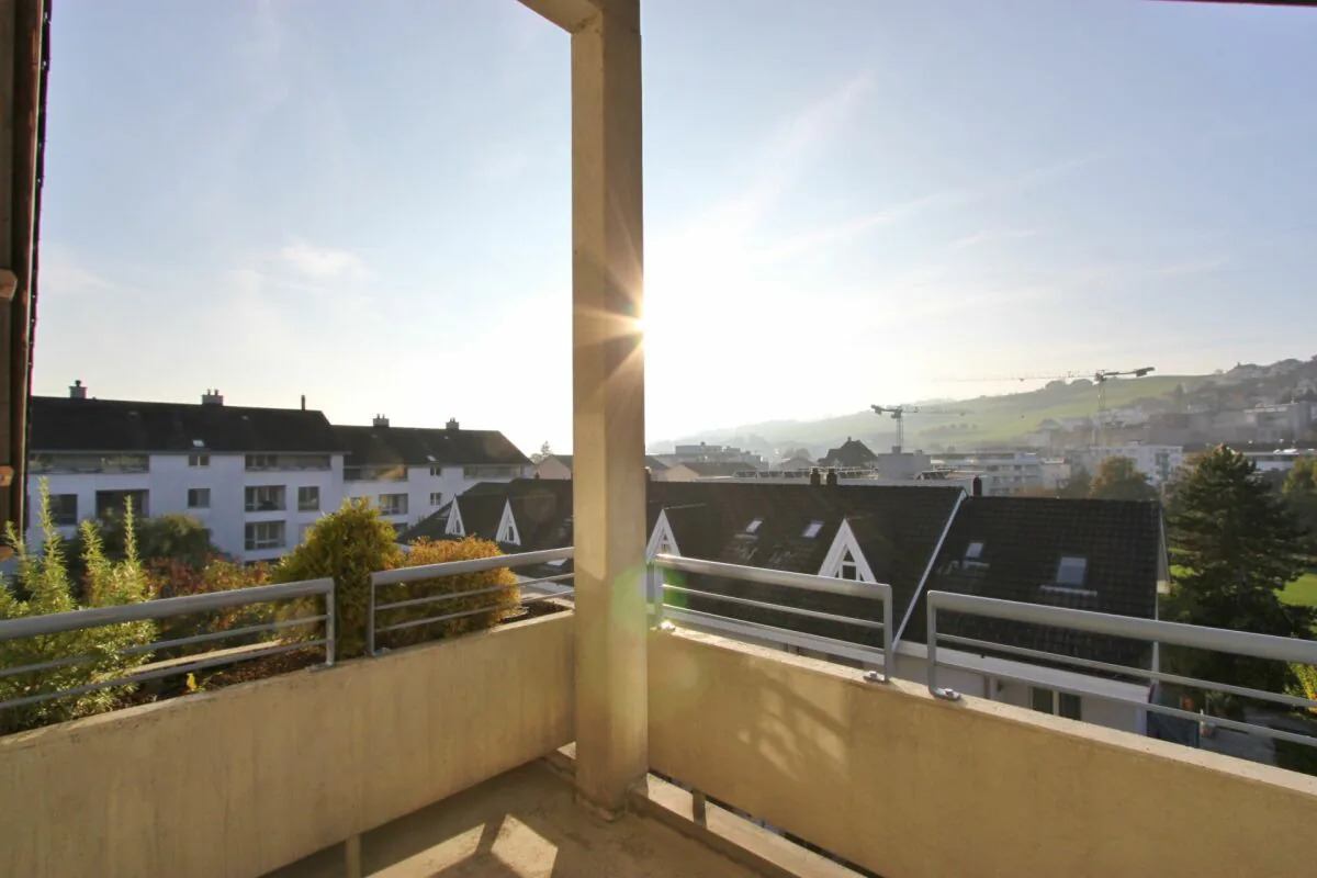 Appartement 2.5 pièces au centre avec cheminée