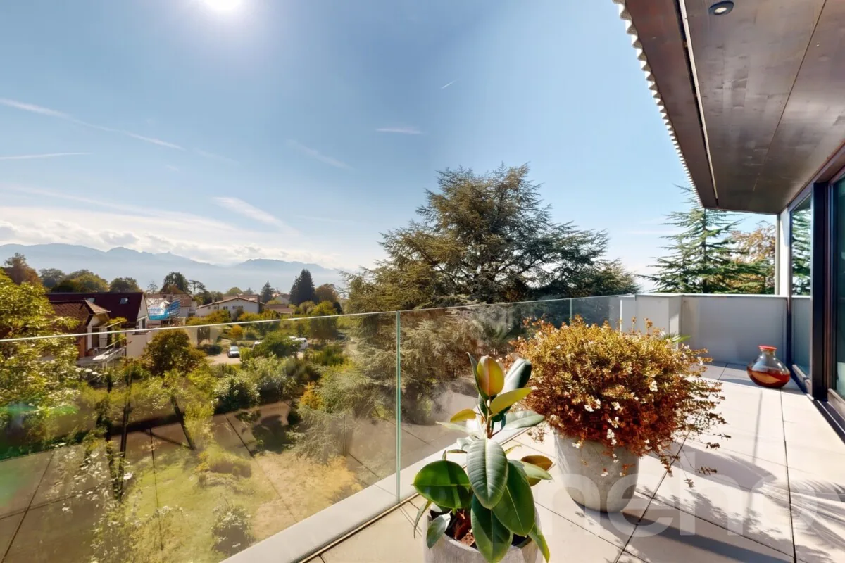 Magnifique appartement en attique au calme absolu à Chailly