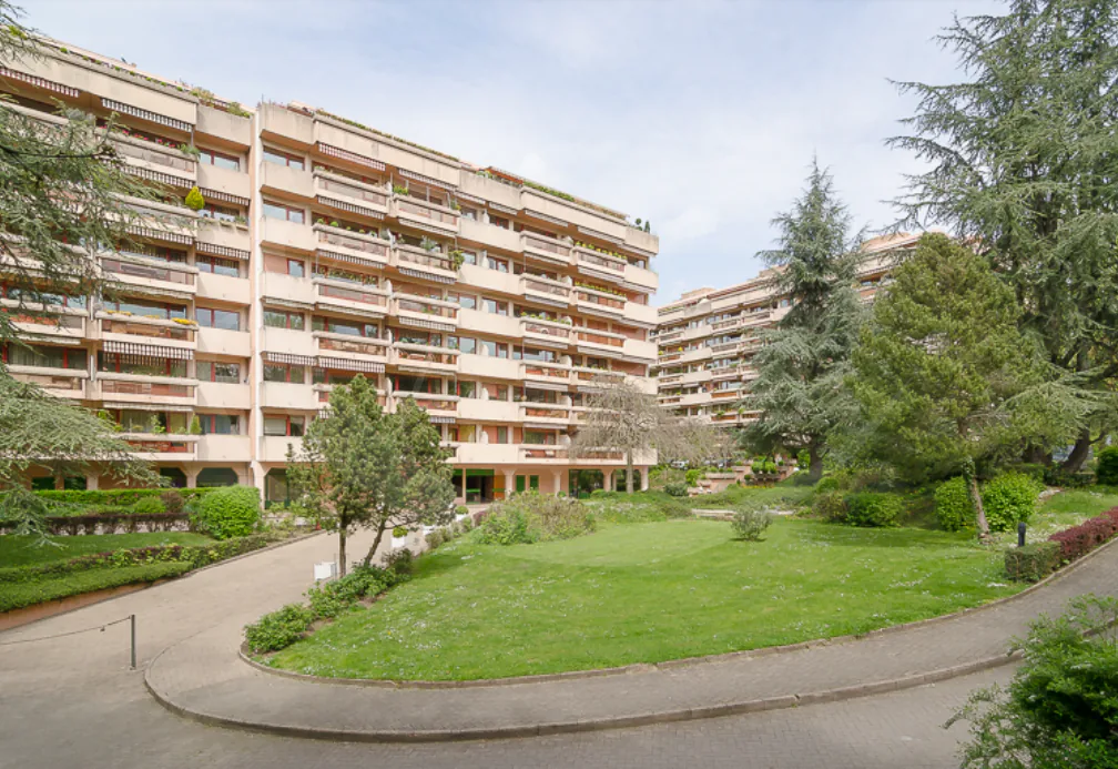 Route de Frontenex 110, Superbo appartamento di 5 locali con vista impareggiabile su Ginevra e il lago.
