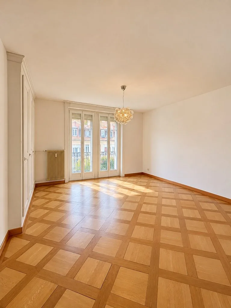 Appartamento di 3 locali con ristrutturazione moderna e charme di edificio storico a Berna
