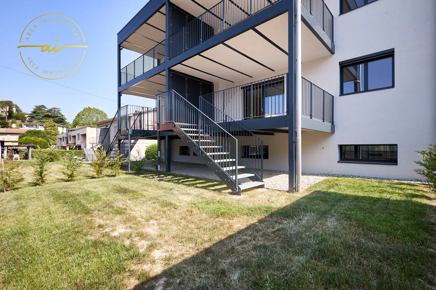 New 3.5-room apartment with garden in Balerna N2