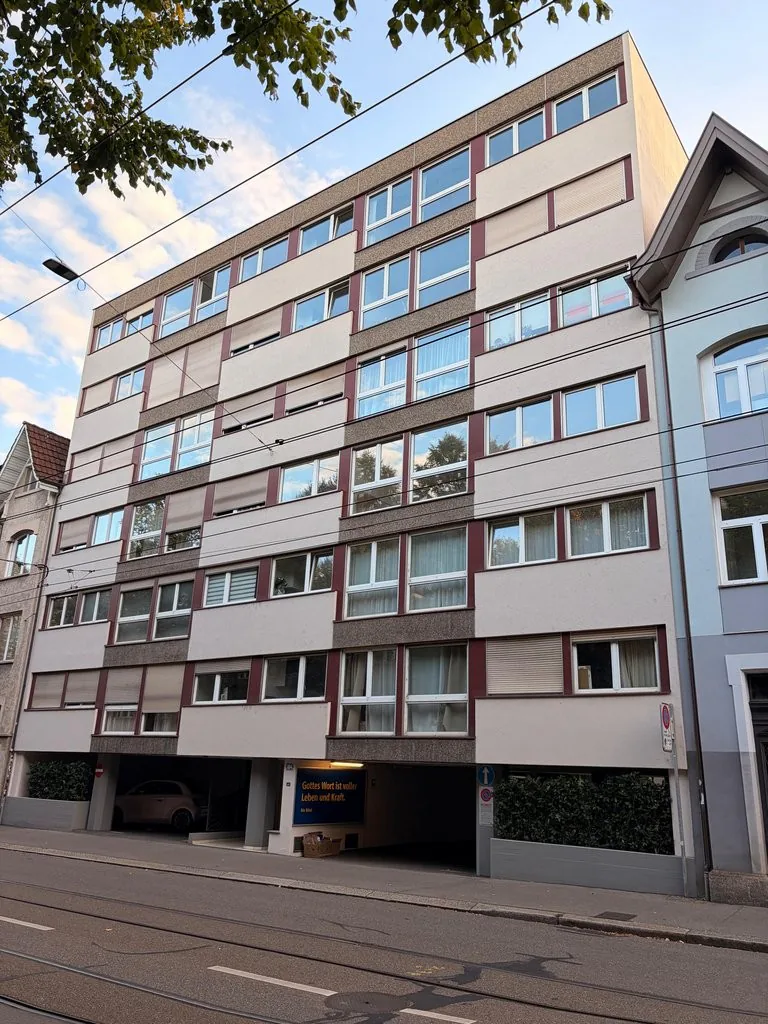 Renovierte 2.5-Zimmerwohnung im Seefeld