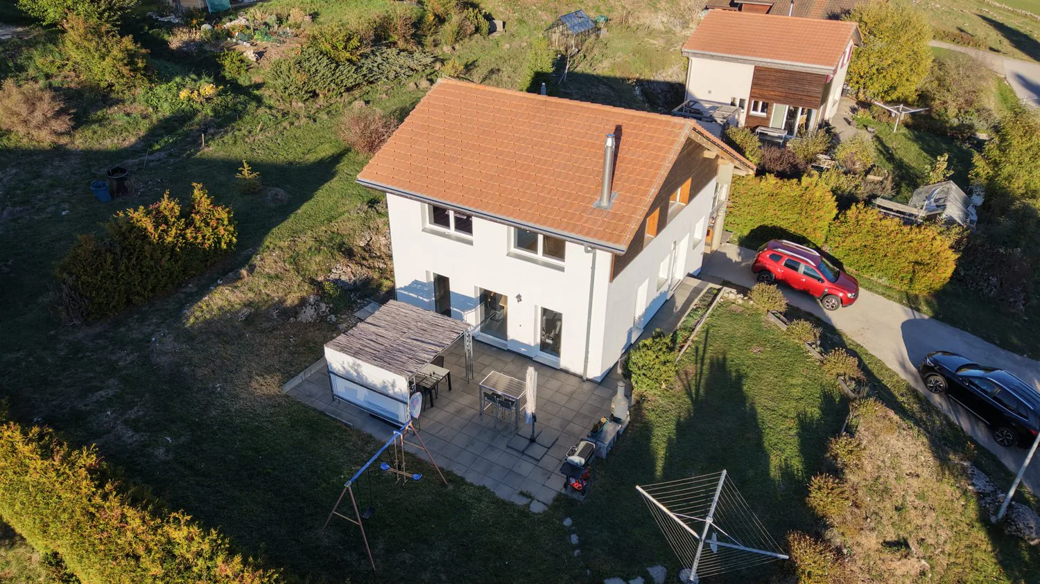 Schönes Einfamilienhaus mit Garten und Terrasse