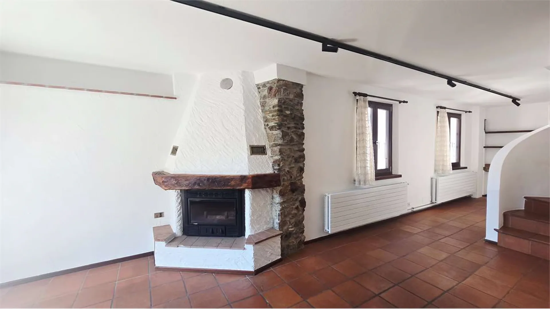 Maison dans le noyau de Vezia - Loyer CHF 1'500.- ou formule Rent-to-Buy