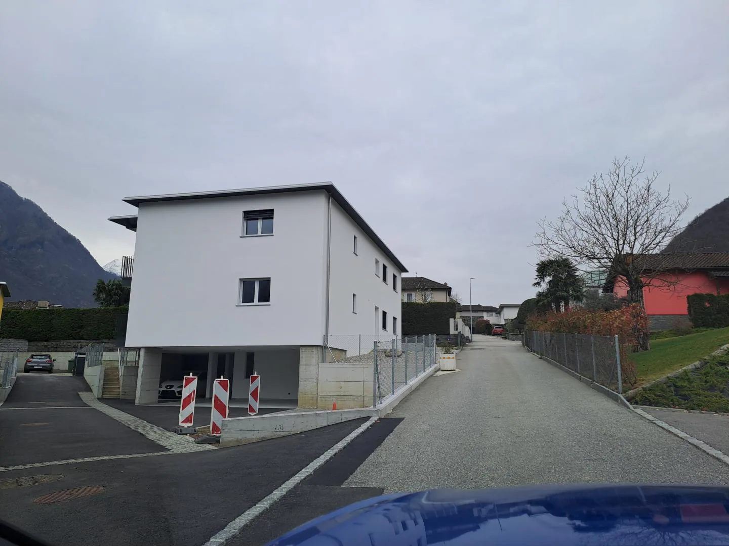 Nuovo luminoso appartamento di 4 1/2 locali in zona comoda e stra...