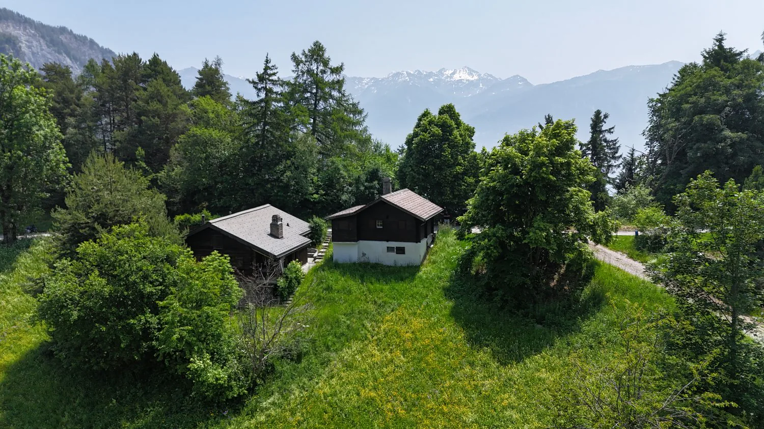 Chalet mit Charme in den Mayens de Chamoson mit Panoramablick auf die Alpen