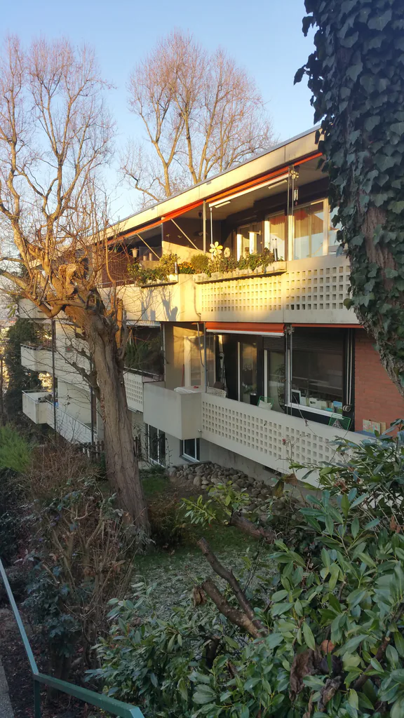 Grüne Oase im stadtnahen Bruderholz-Quartier