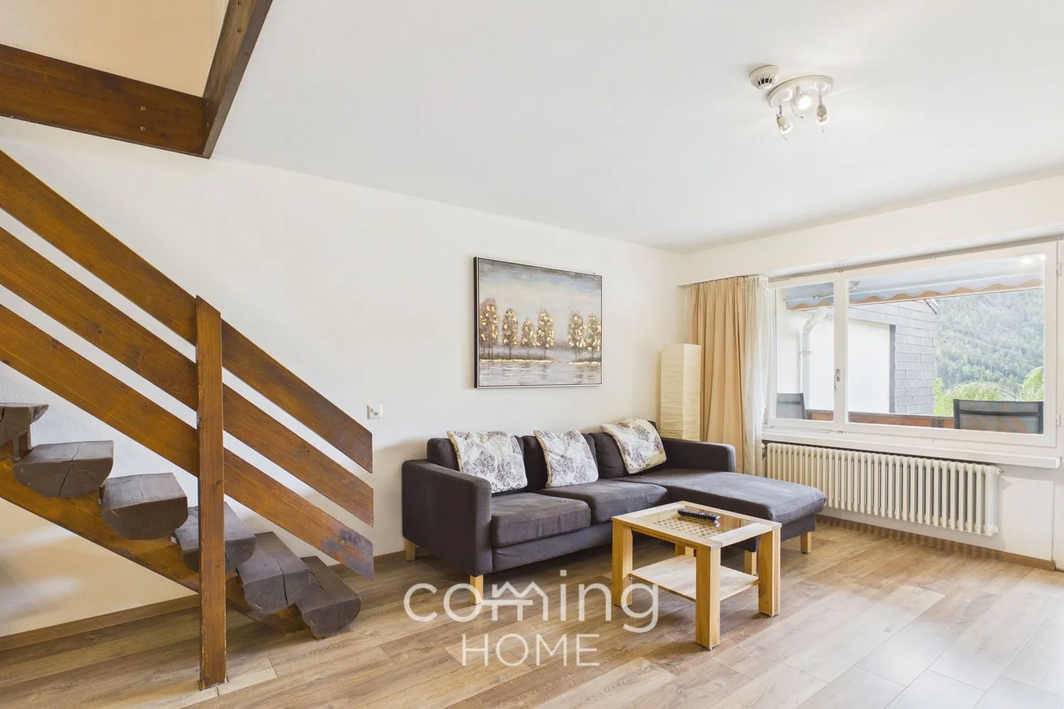 Appartamento duplex di 2,5 locali con balcone e vista sulla montagna a Mörel in vendita