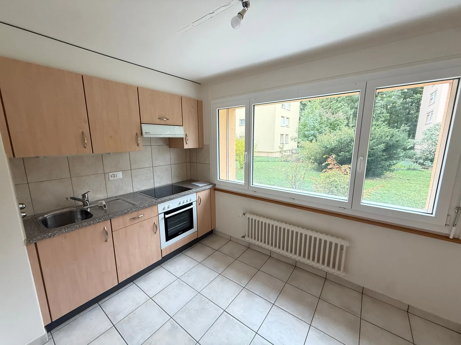 Zweizimmerwohnung hell und ruhig in Areuse