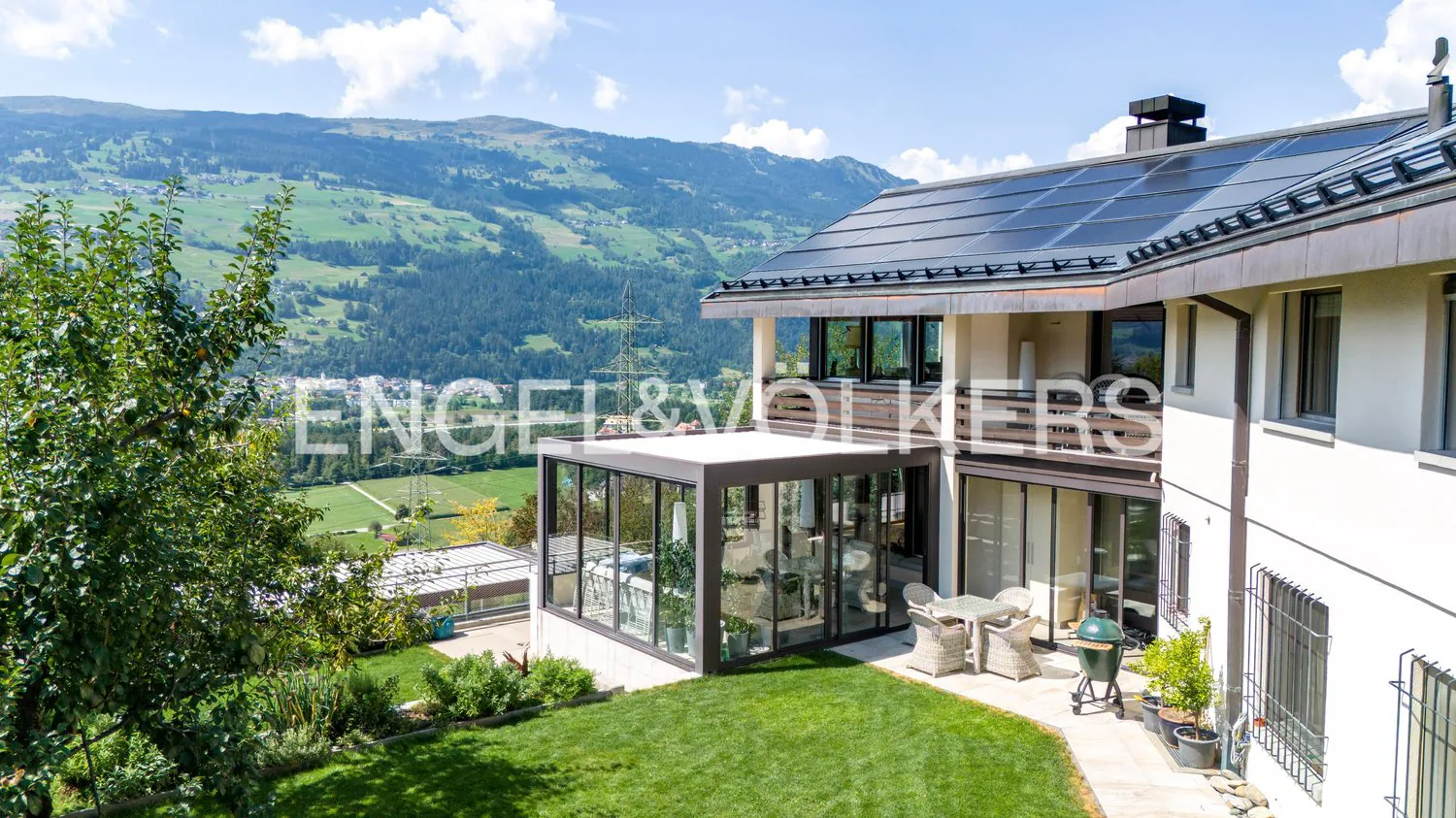 Elegantes Anwesen mit Panoramablick & Privacy