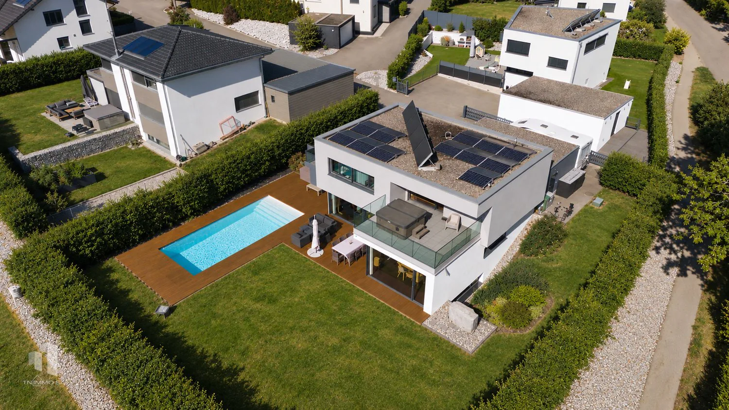 Villa contemporaine en Gruyère avec piscine