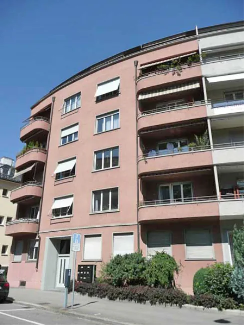 Frisch saniert - Urbanes Wohnglück in Zürich Enge!