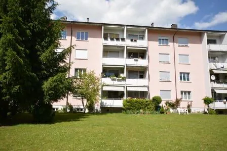 Appartamento di 3 locali luminoso con balcone a Ostermundigen