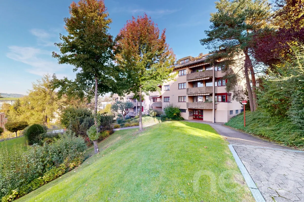 Vivere in città con un giardino privato - a St. Gallen-Winkeln