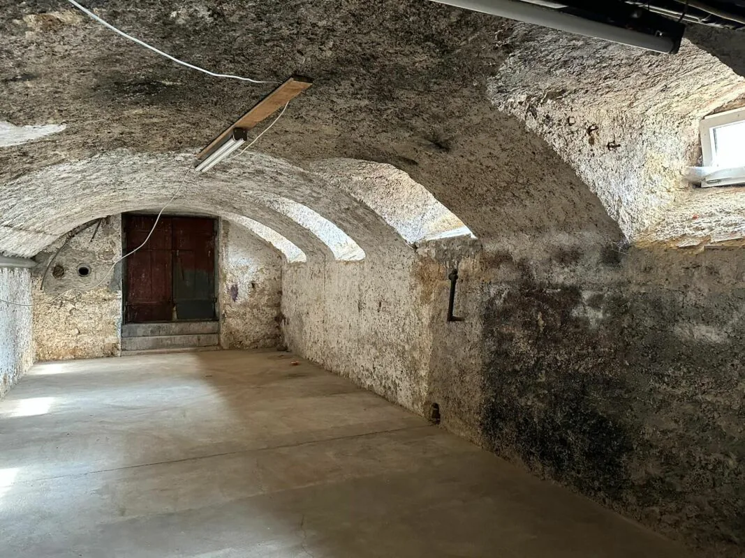St-Imier, large vaulted cellar