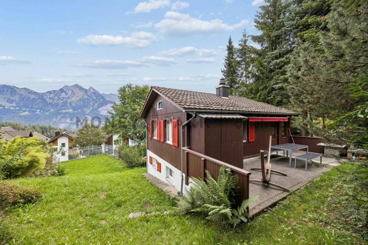 Ferienhaus mit zwei Wohneinheiten und unverbaubarer Fernsicht