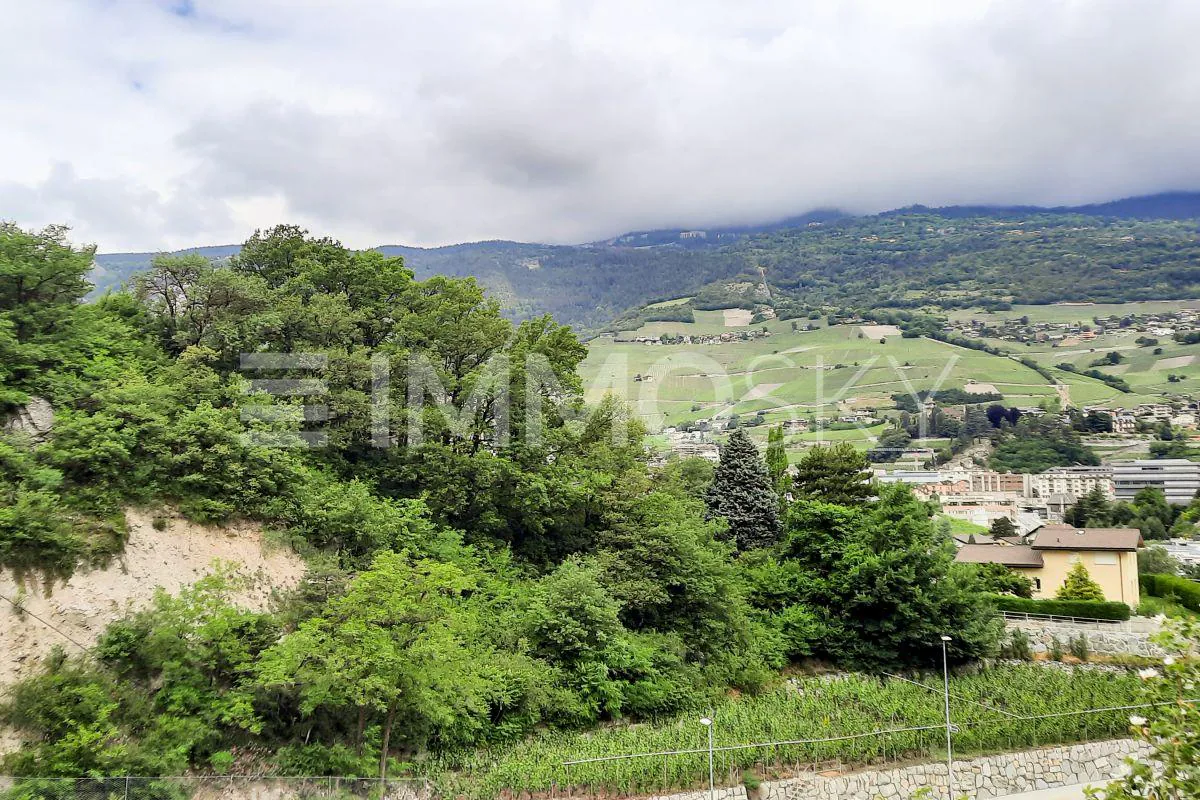ImmoSky Exclusive: Building plot with unique view