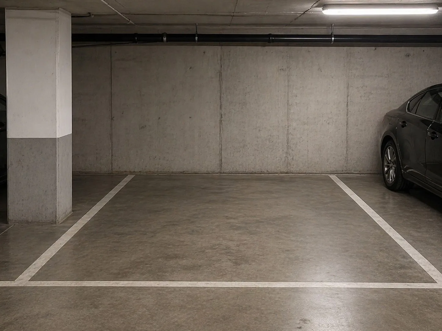 Parking space in the garage limited until 31.10.2026