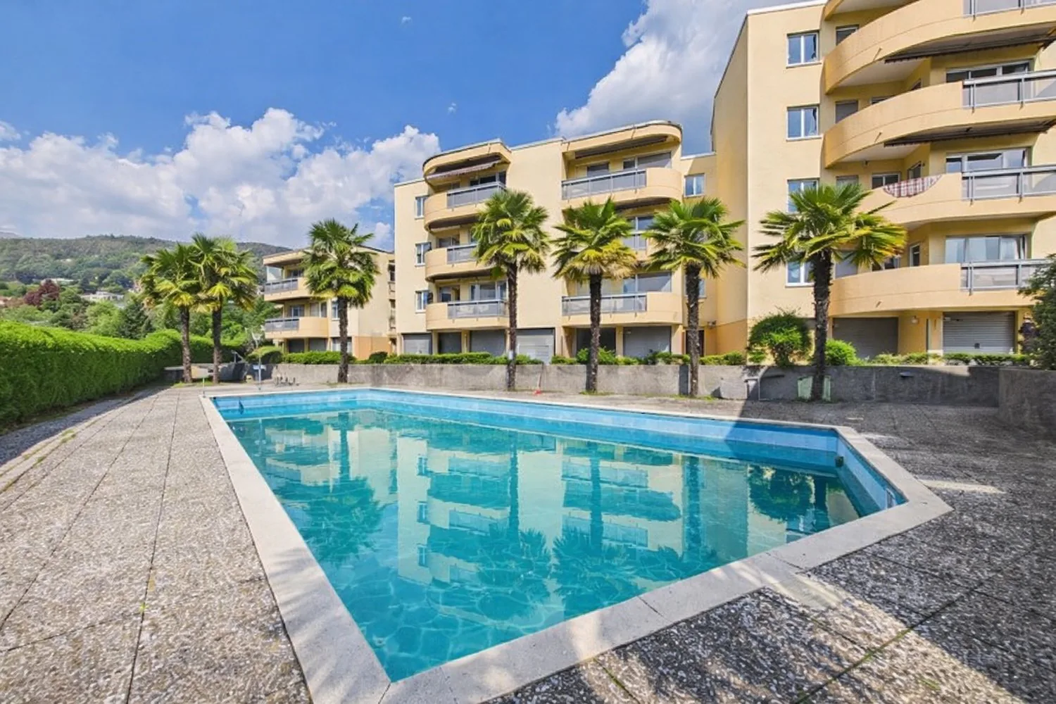 Exclusive Apartment with Condominium Pool (2nd Residence)