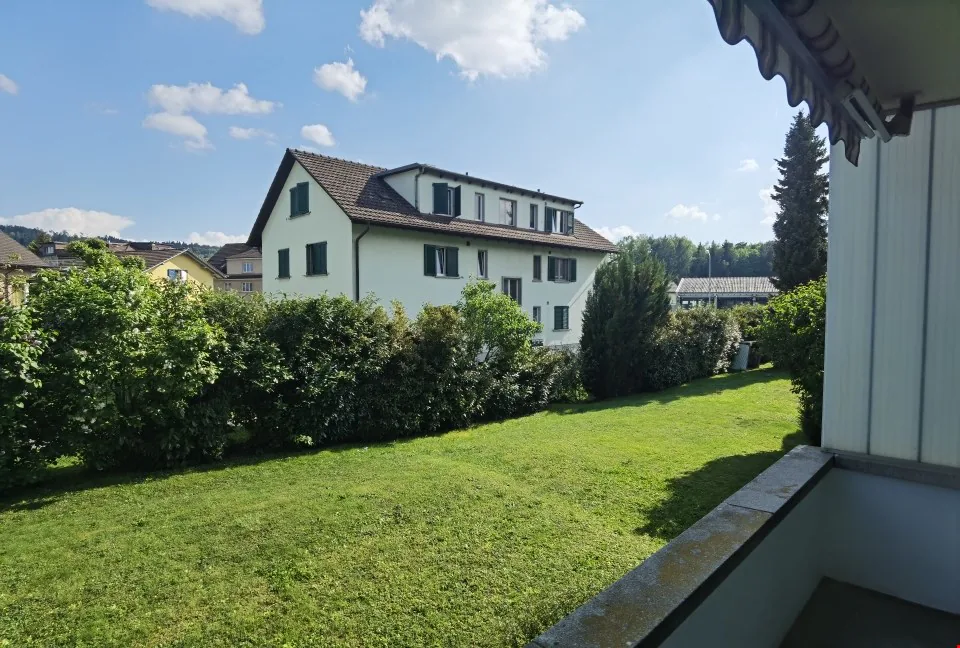 Appartamento di 2 camere tranquillo a Brügg BE