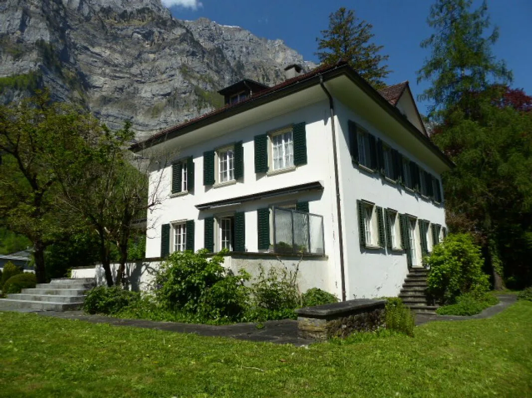 Villa majestueuse de 9 pièces avec parc