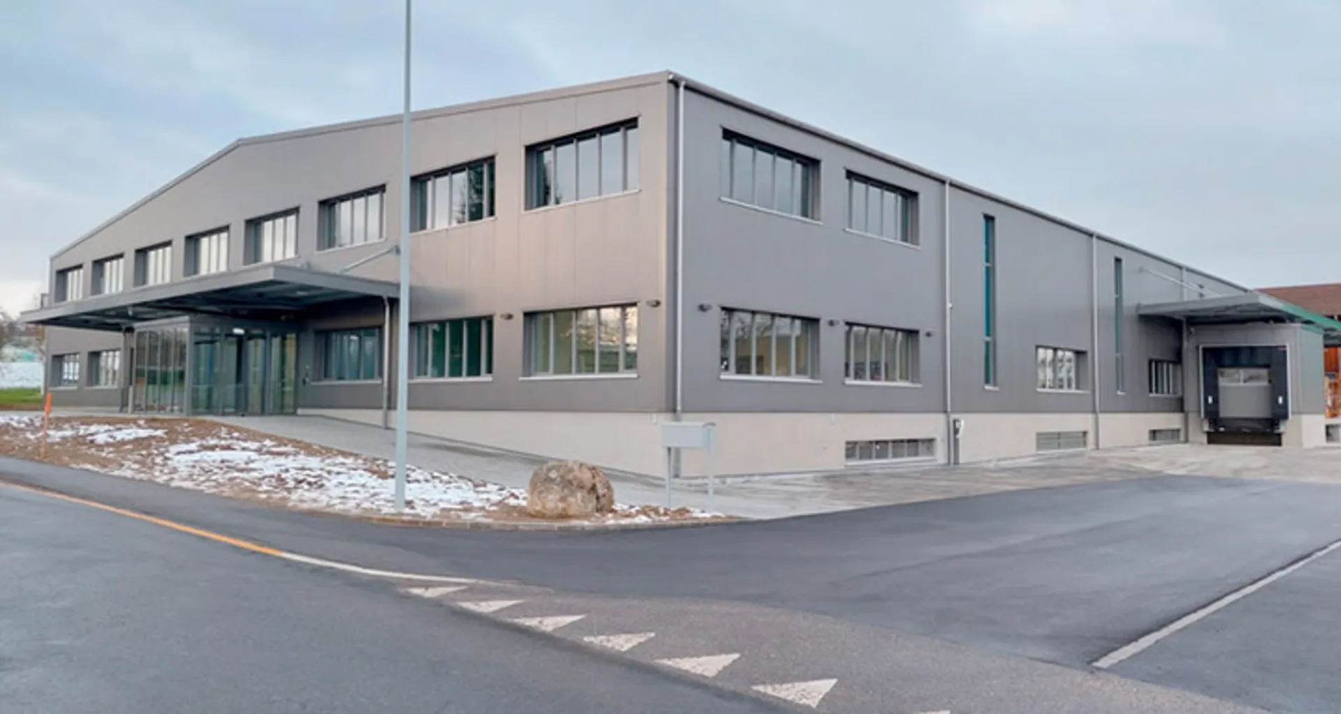Spazio di magazzinaggio e produzione nel seminterrato di ca. 750 m² vicino a A2 Sursee