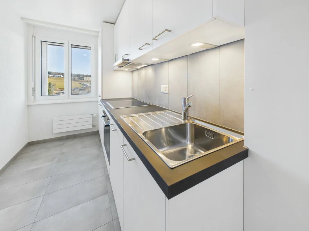 WOHNUNG MIT 2.5 ZIMMERN IN LA CHAUX-DE-FONDS RENOVIERET - ZU BESICHTIGEN!