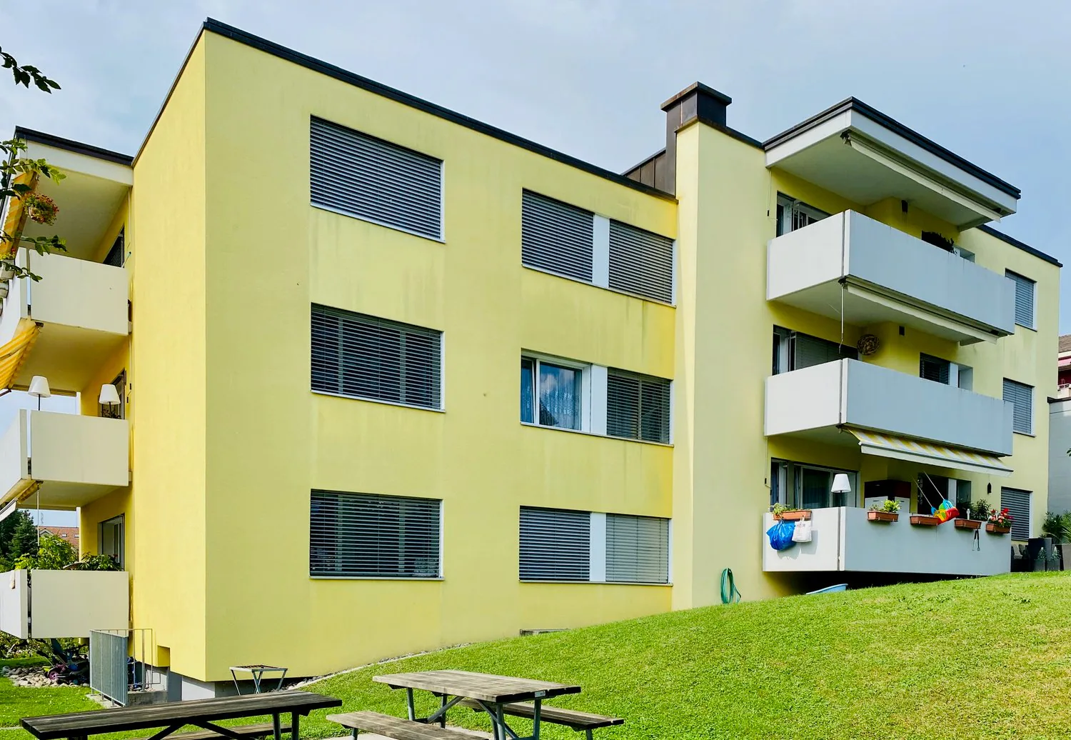 Tolle Wohnung mit eigenem Sitzplatz