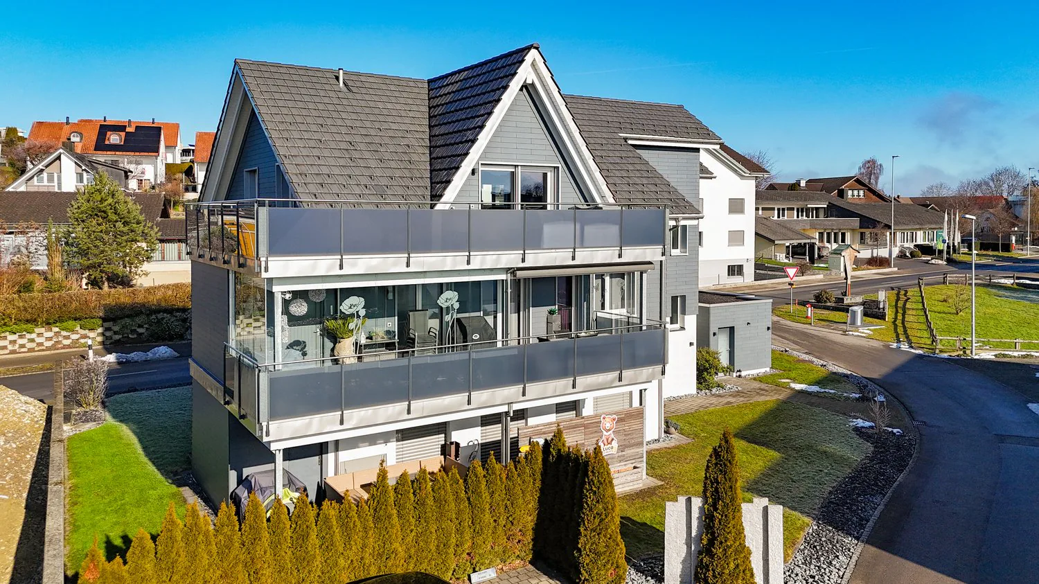 Appartamento in proprietà soleggiato con ampio balcone