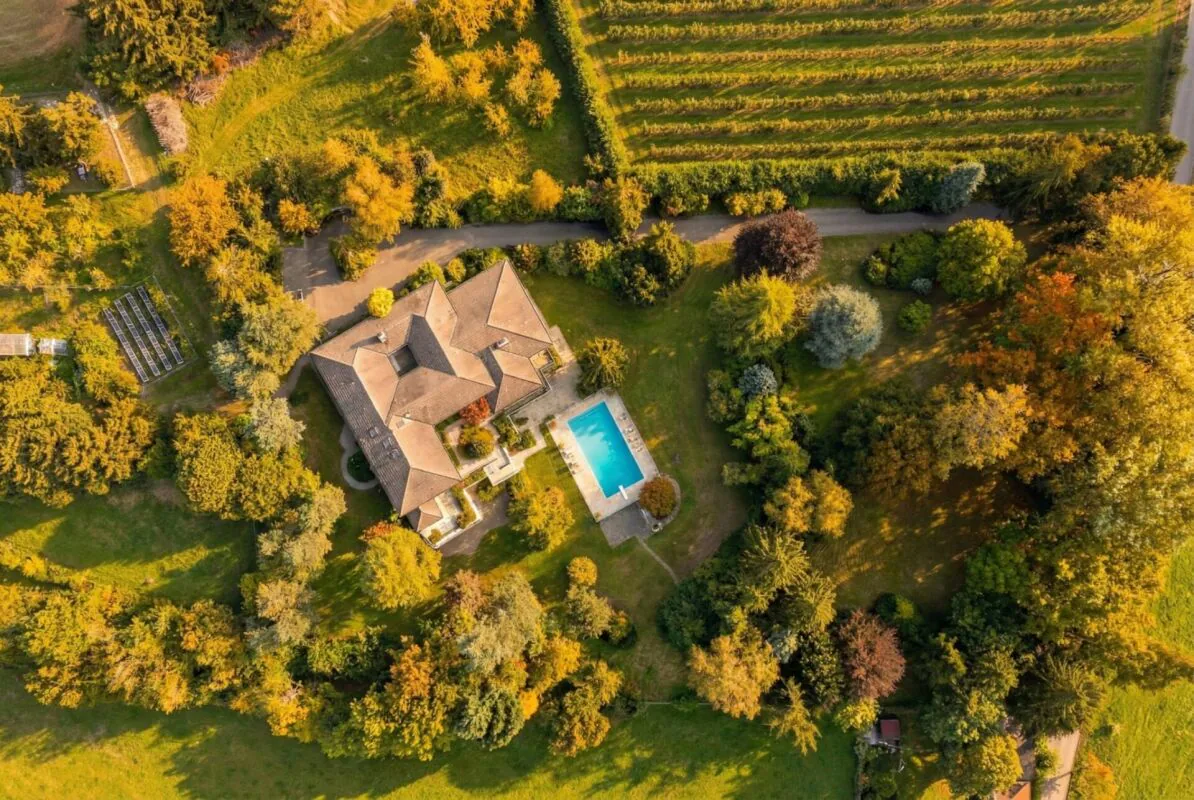 A villa with potential in Lüscherz