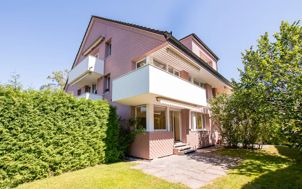 Bello appartamento di 2.5 locali a Zollikerberg al piano terra