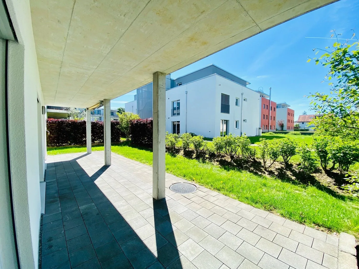 Attraktive 4.5 Zimmer Wohnung mit Gartensitzplatz