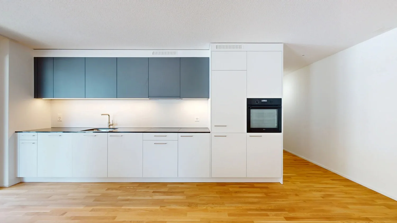 New Building / 2.5-Room Apartments for Rent from Mid-January 2027