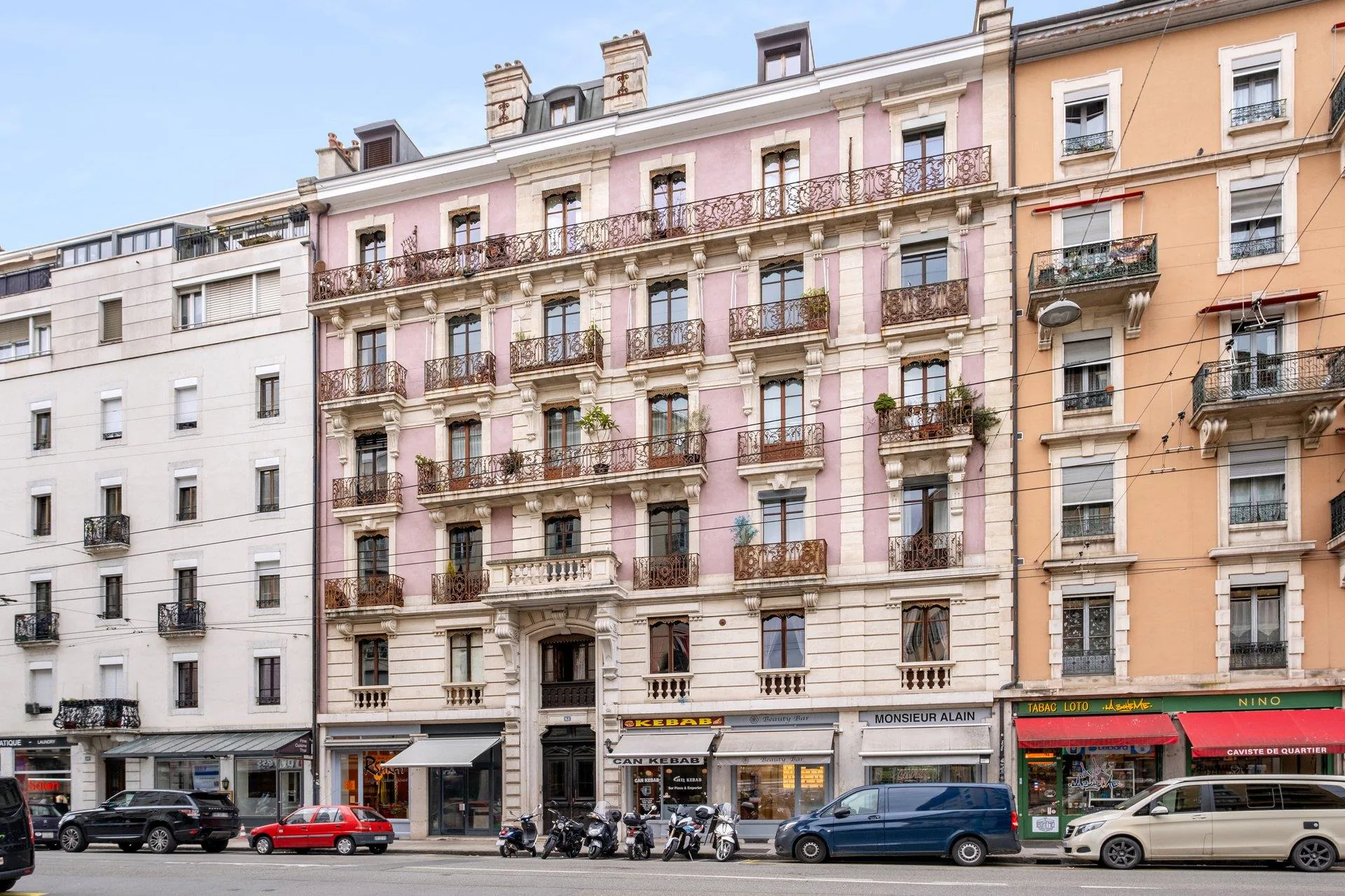 Schönes 4-Zimmer-Apartment mit Balkonen