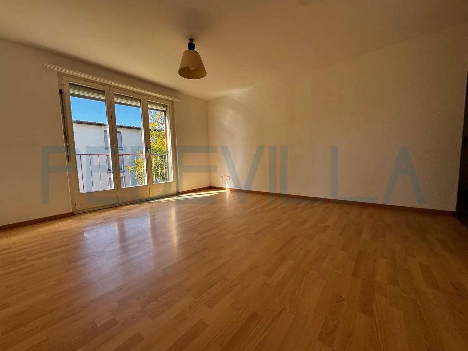À louer - Appartements de 3 pièces à Orpond