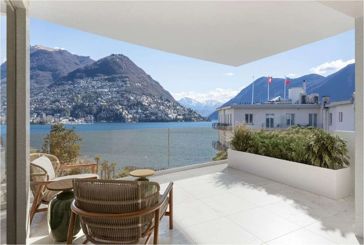 Lugano city center: luxurious new penthouse with lake view