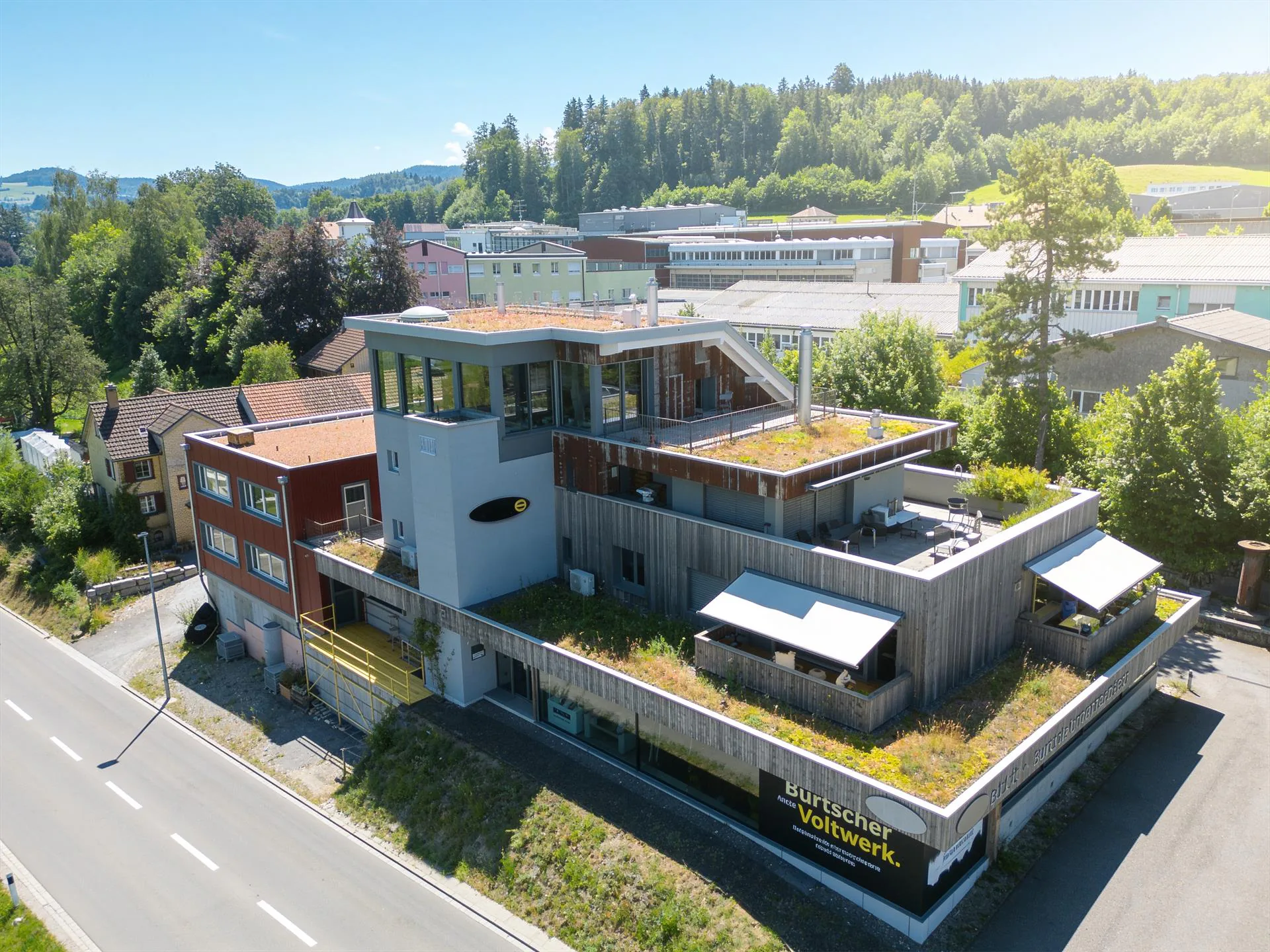 Comprehensively further developed residential and commercial property with significant potential