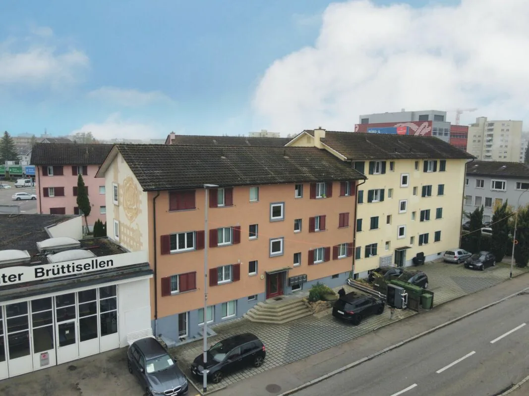 Investissement sécurisé Maison familiale entièrement louée à Brüttisellen