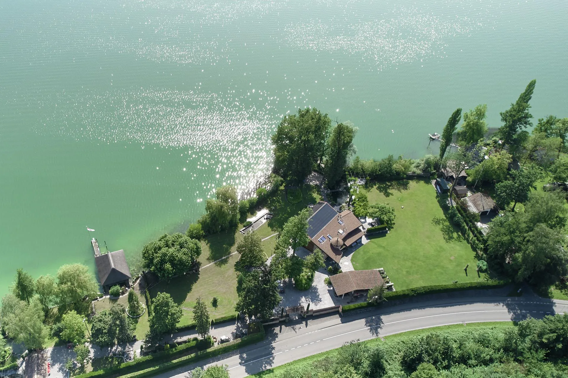 Vaste propriété au bord du lac près de Lucerne