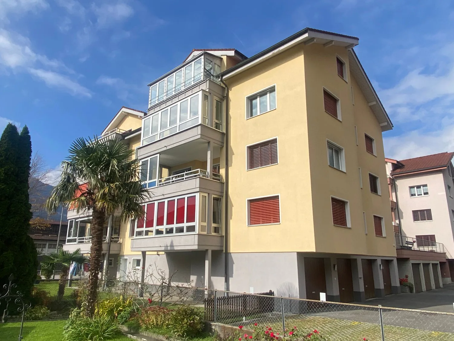 5.5-room apartment with winter garden in Flüelen