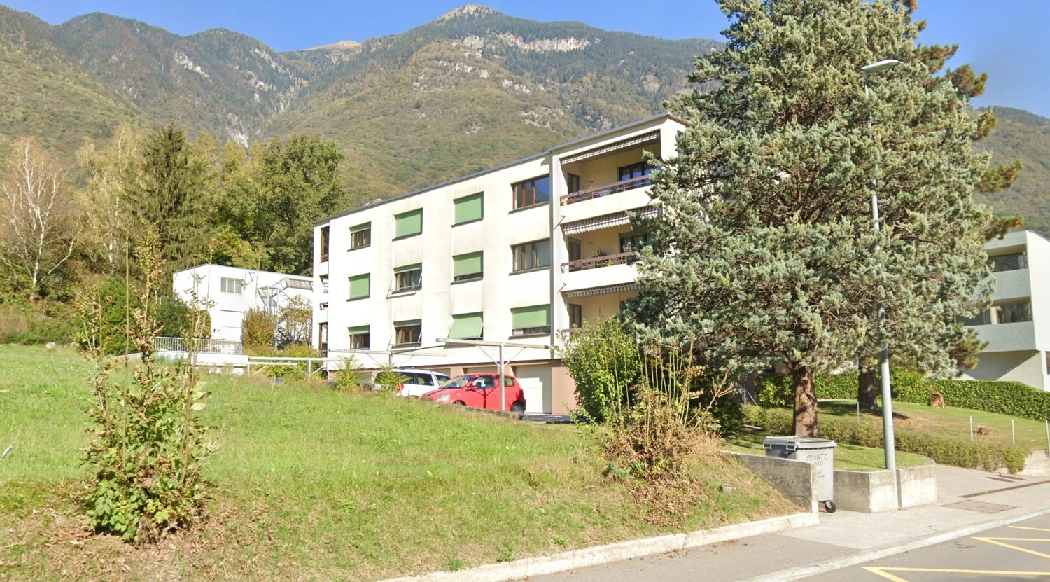 Wohnung 3.5 Zimmer - letztes Stockwerk