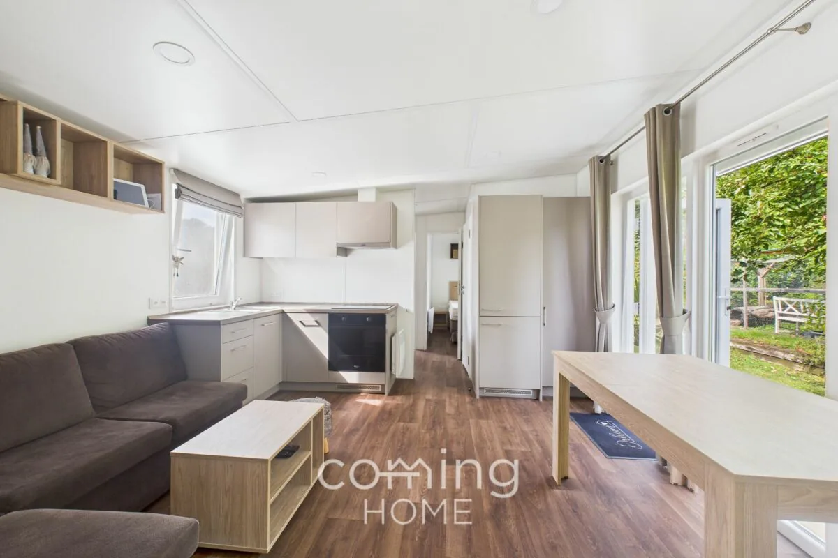 Votre « tiny house », votre emplacement : compacte, aménagée avec soin et disponible immédiatement