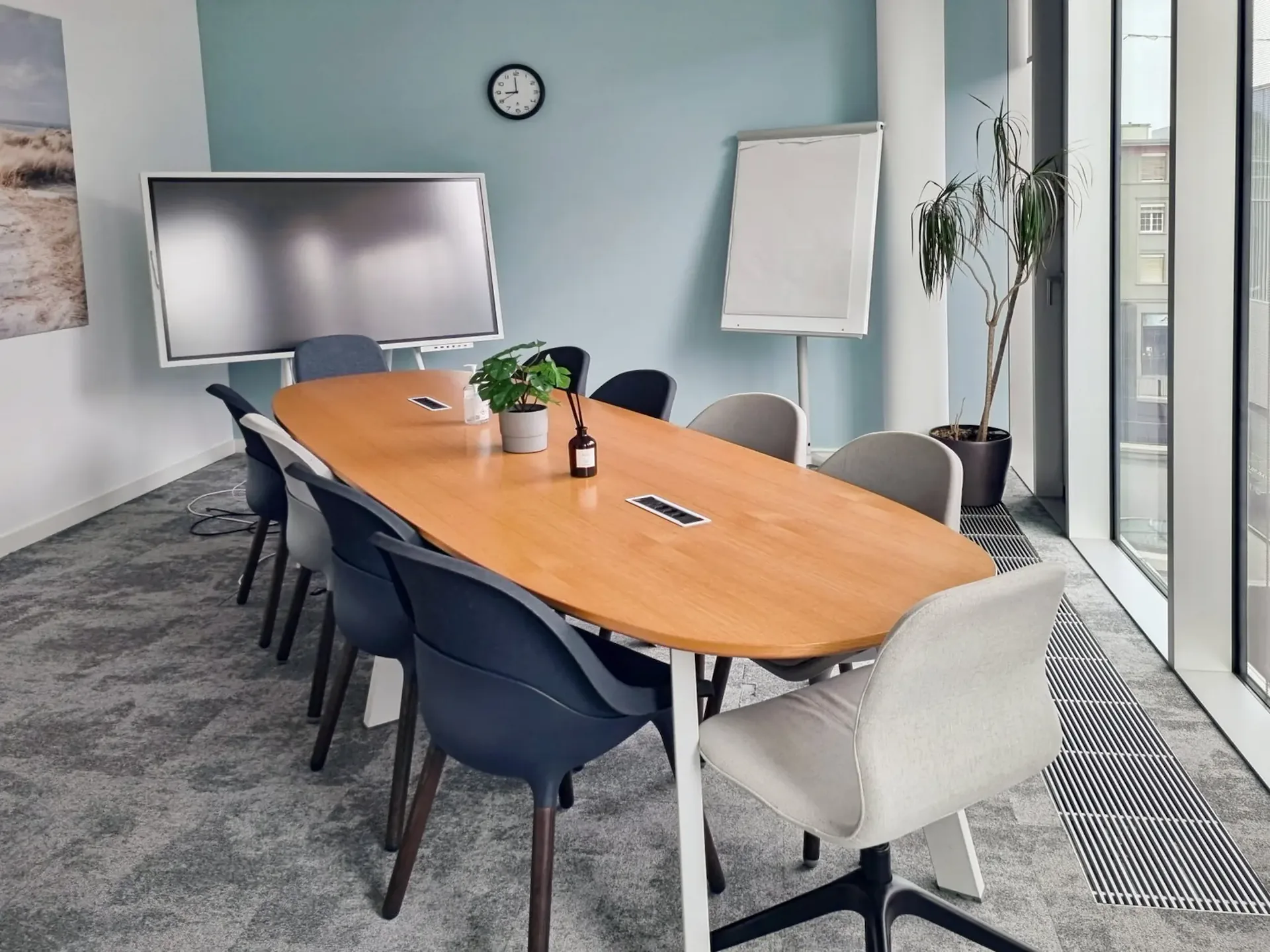 Private office for 4 at Regus City Flon