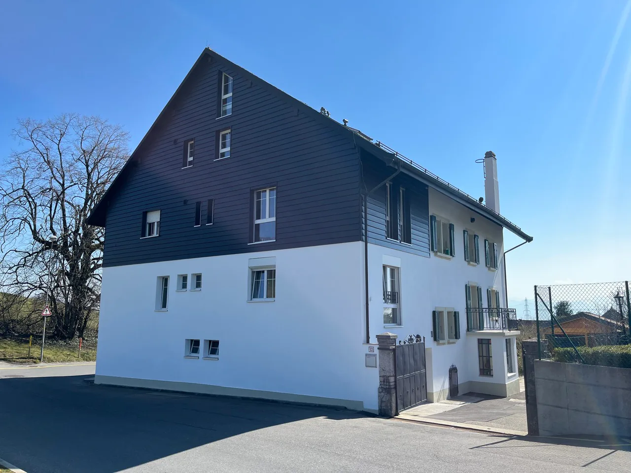 Very beautiful attic apartment - Ch. de l'Eglise 12, 1066 Epalinges