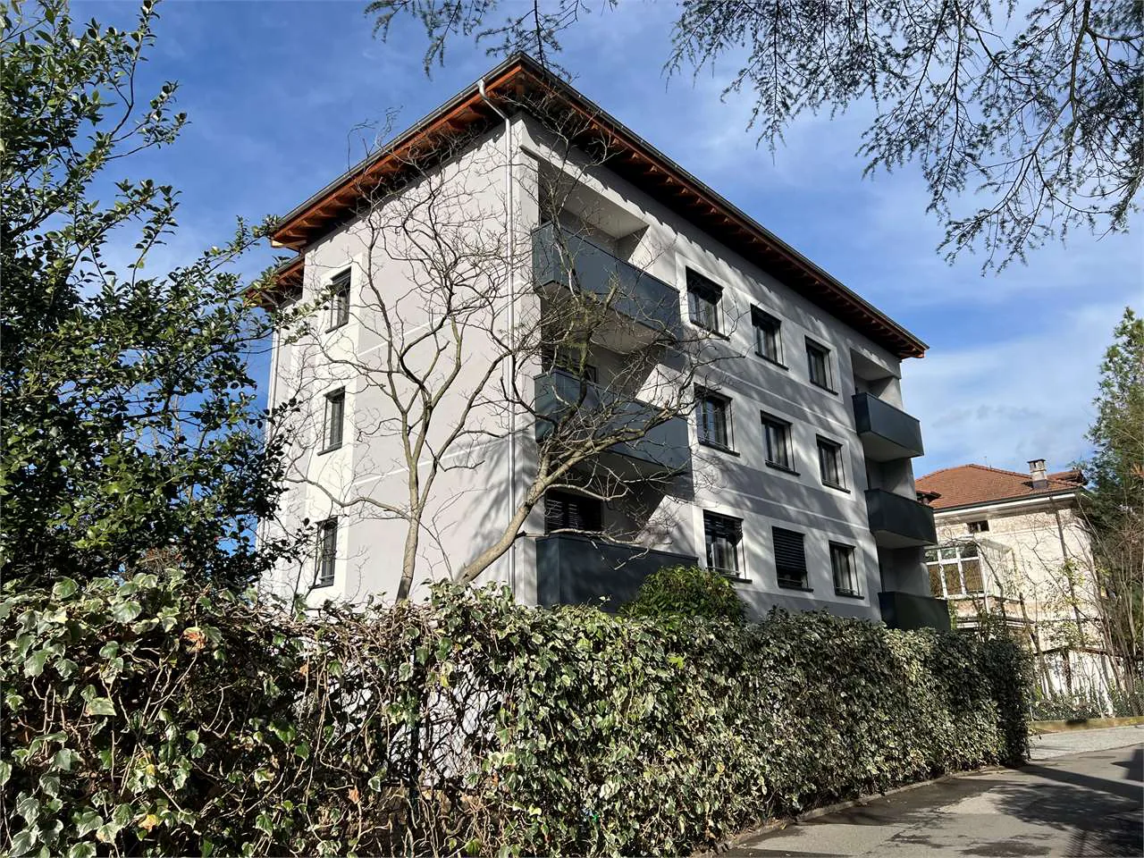 2342: Lugano, App. 3,5 Lokale renoviert