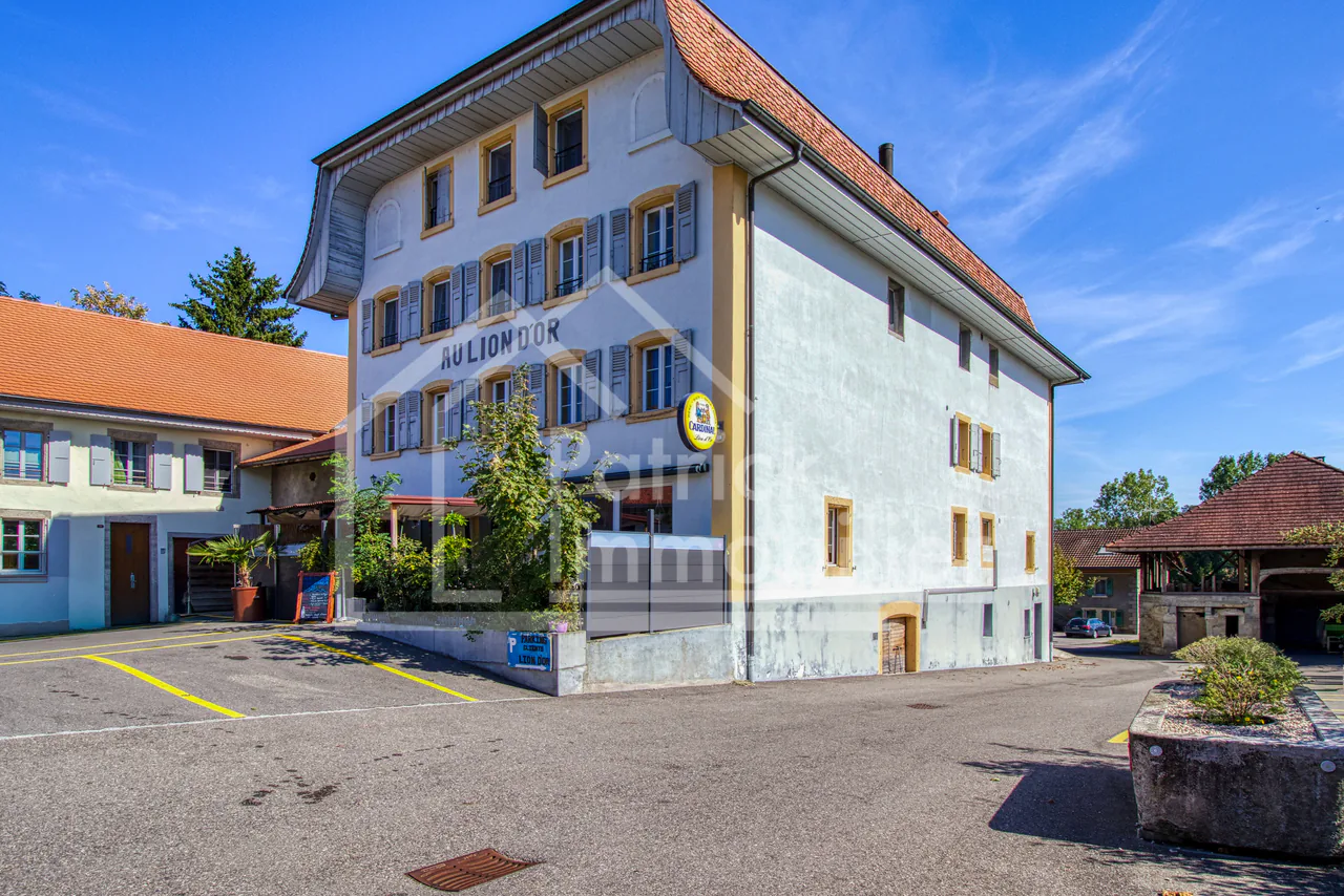 Wohngebäude mit Café-Restaurant Bruttoertrag 4,89 %