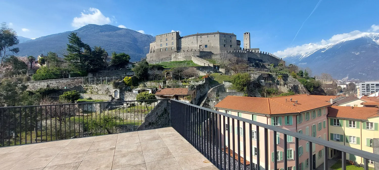 Loft im Herzen von Bellinzona mit großer Terrasse