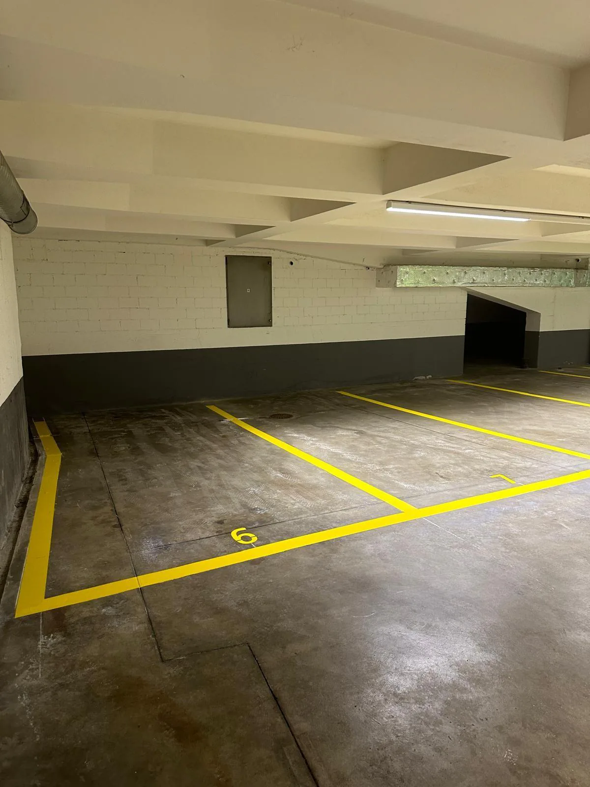 Zentrale Einstellplätze im Herzen des Zürcher Seefelds