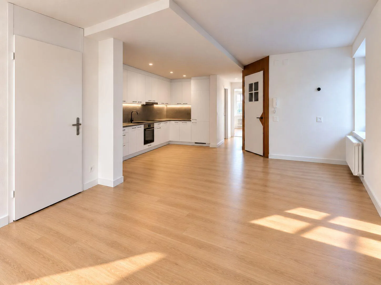 Freshly renovated 3.5-room old town apartment 85 m²