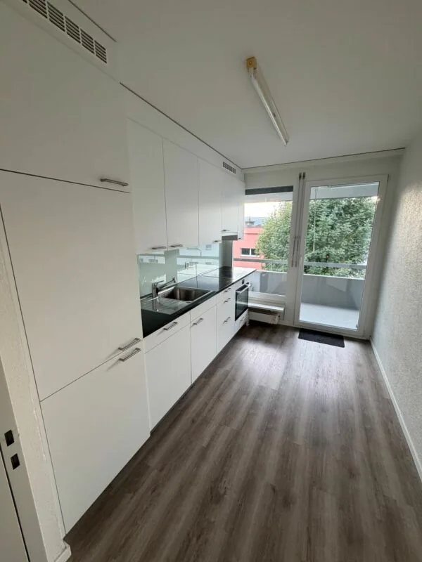 schöne 2.5 Zimmerwohnung